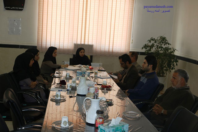 تشکیل جلسه تحریریه مجله با پیام دانش اوز دانشگاه آزاداسلامی اوز